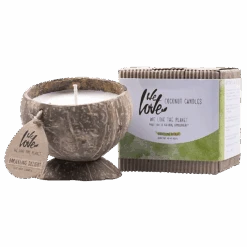 We Love The Planet Coconut Candle - Darjeeling Delight